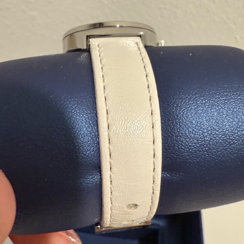 Swarovski Dreamy Leather Watch - Picture 4 of 17